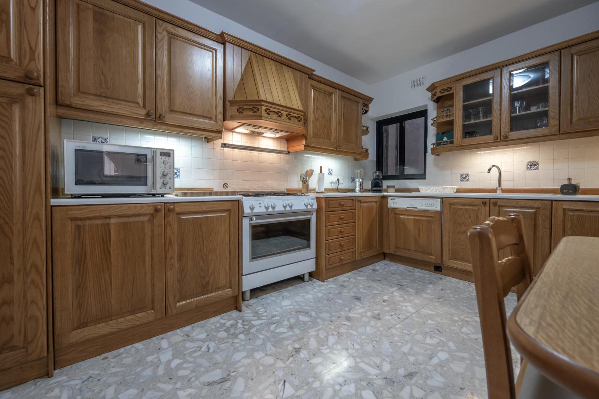 Spacious 3 Bedroom Apartment In The Heart Of St Julians Saint Julian's Dış mekan fotoğraf