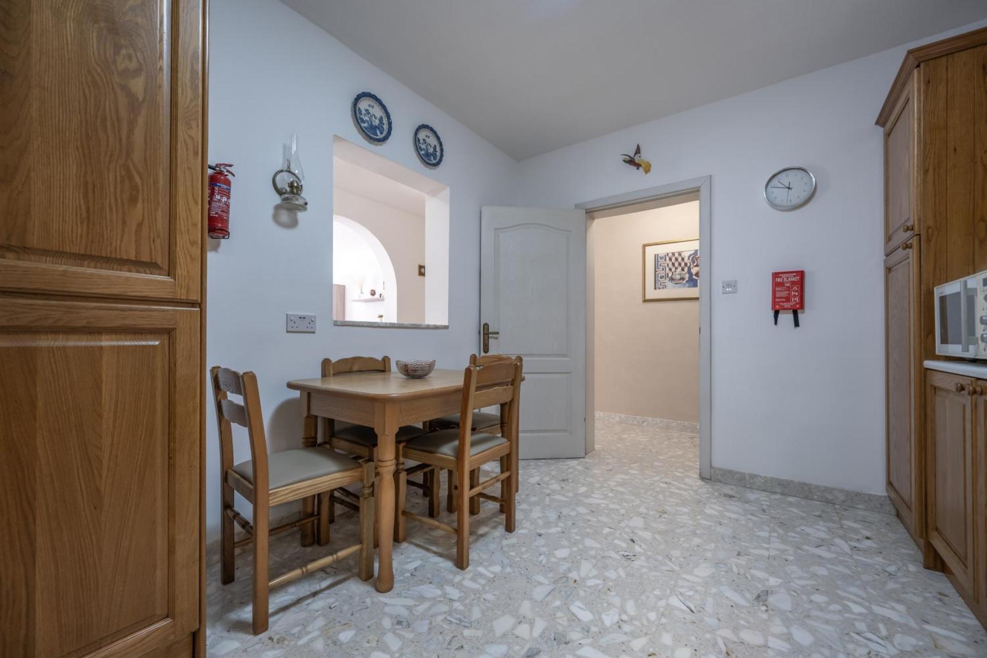 Spacious 3 Bedroom Apartment In The Heart Of St Julians Saint Julian's Dış mekan fotoğraf